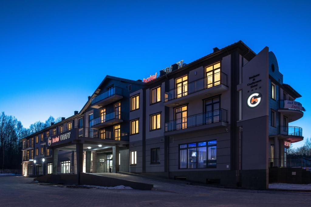 Hotel Grafit Kostomloty Pierwsze ภายนอก รูปภาพ