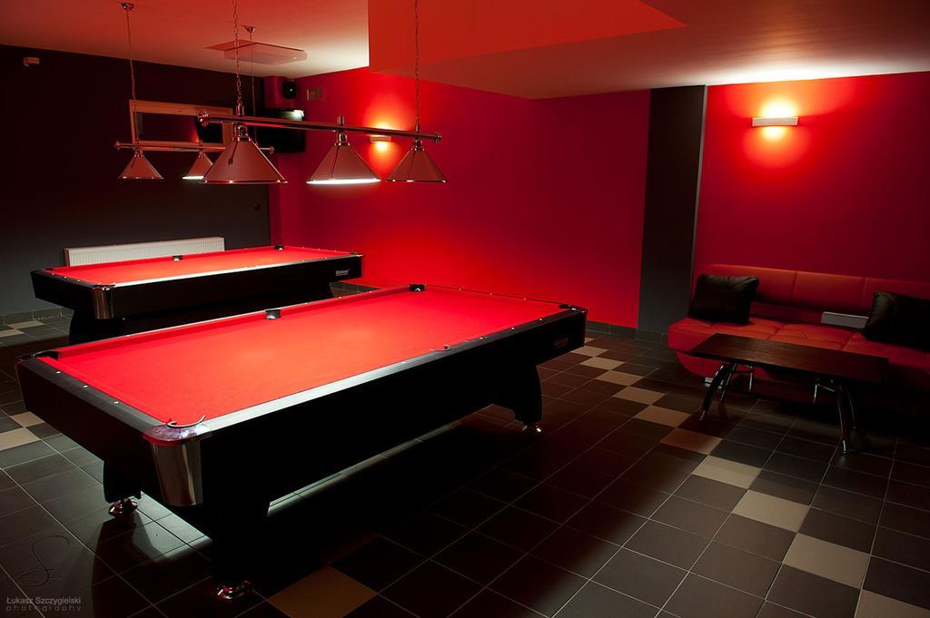 Hotel Grafit Kostomloty Pierwsze ภายนอก รูปภาพ